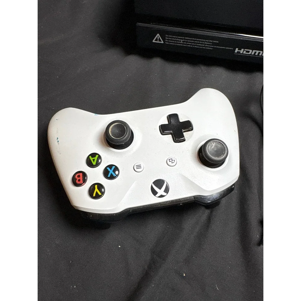 Microsoft Xbox One 500GB Console Black Bundle with Controller and‎ 5 Games